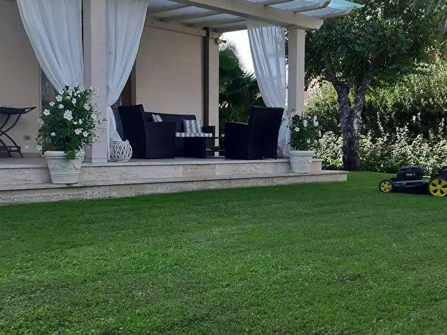 Immagine 3 di Villa in affitto  a Forte Dei Marmi