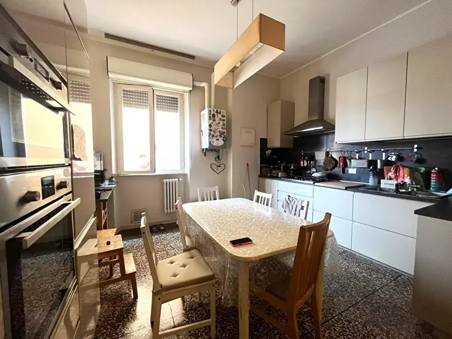 Immagine 3 di Appartamento in vendita  a Livorno