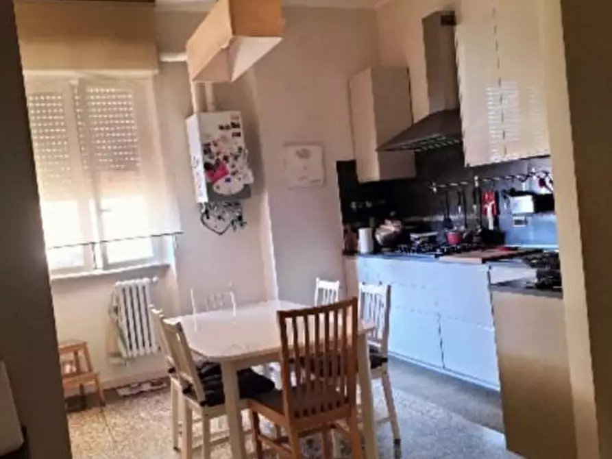 Immagine 3 di Appartamento in vendita  a Livorno