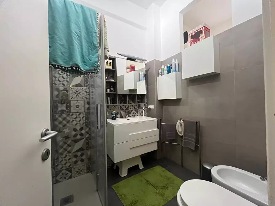 Immagine 12 di Appartamento in vendita  a Livorno