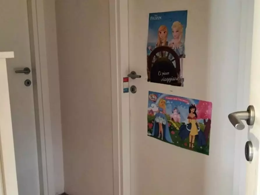 Immagine 13 di Appartamento in vendita  a Livorno