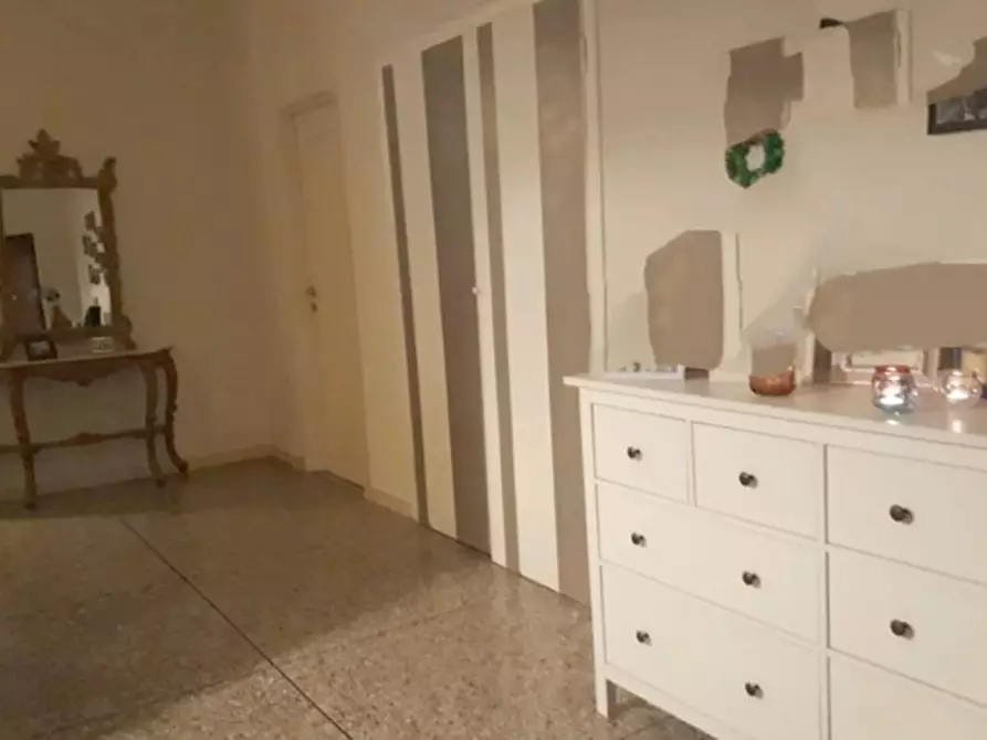 Immagine 2 di Appartamento in vendita  a Livorno