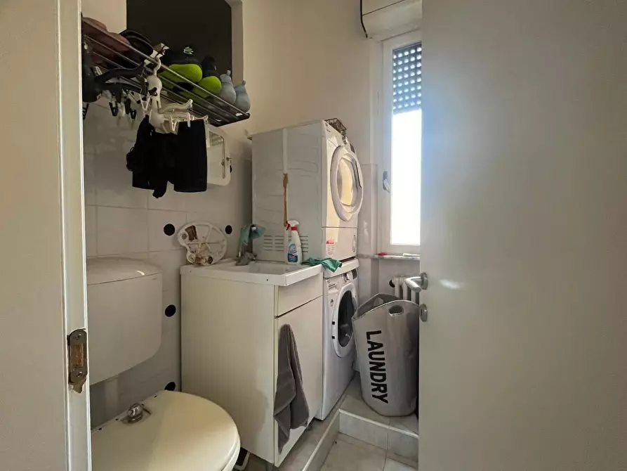 Immagine 13 di Appartamento in vendita  a Livorno