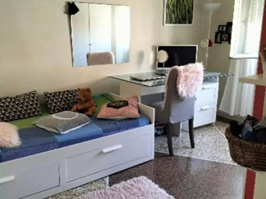 Immagine 16 di Appartamento in vendita  a Livorno