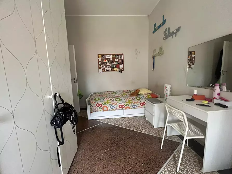 Immagine 8 di Appartamento in vendita  a Livorno