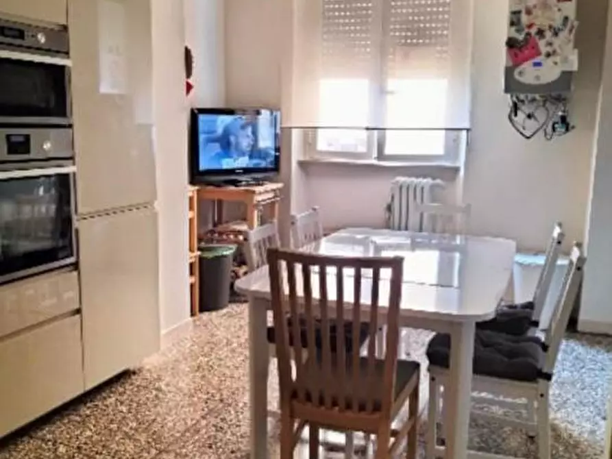 Immagine 5 di Appartamento in vendita  a Livorno