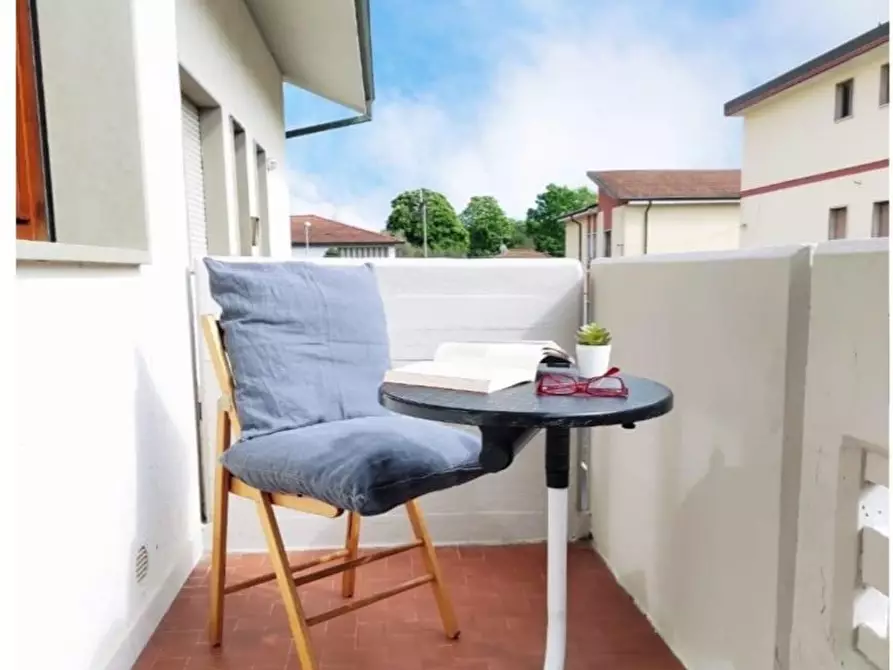 Immagine 3 di Casa bifamiliare in affitto  a Carrara