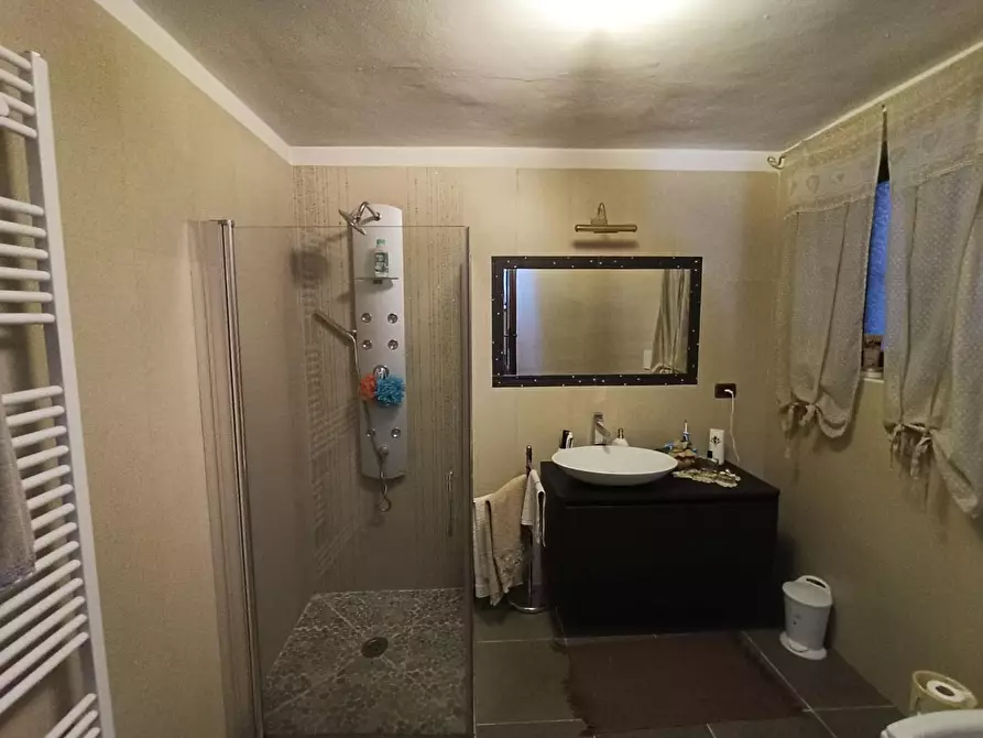 Immagine 10 di Porzione di casa in vendita  a Gallicano