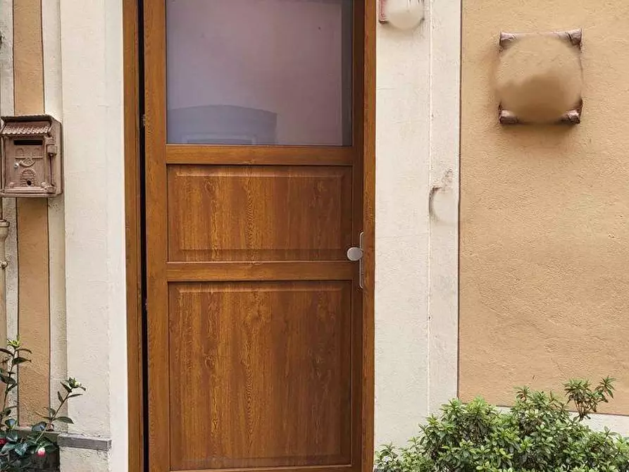 Immagine 2 di Porzione di casa in vendita  a Gallicano