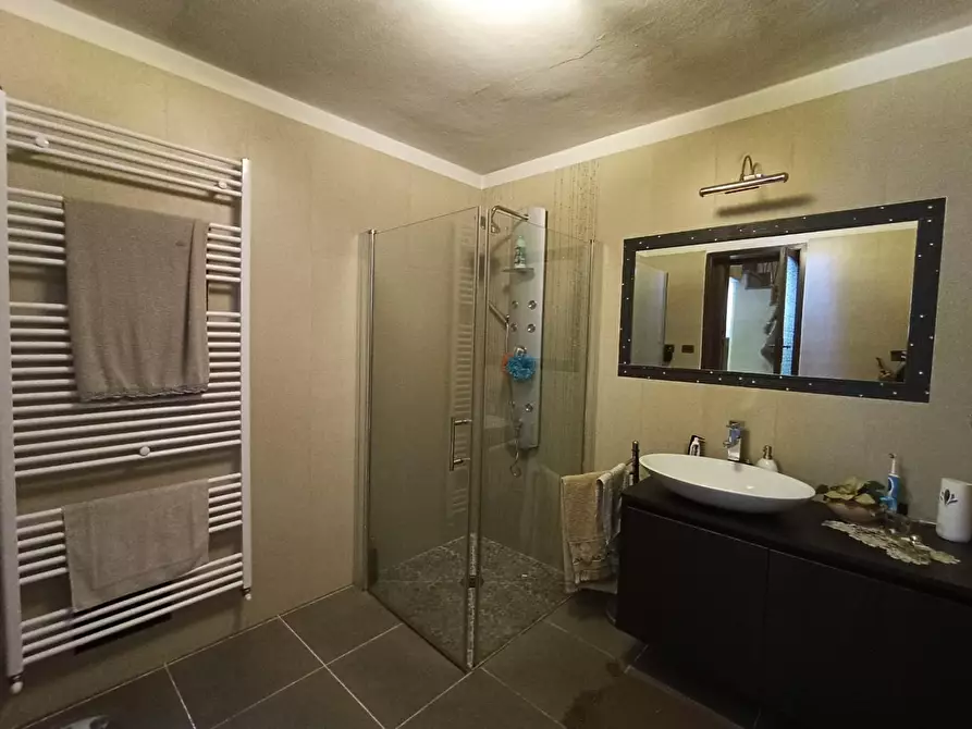 Immagine 9 di Porzione di casa in vendita  a Gallicano