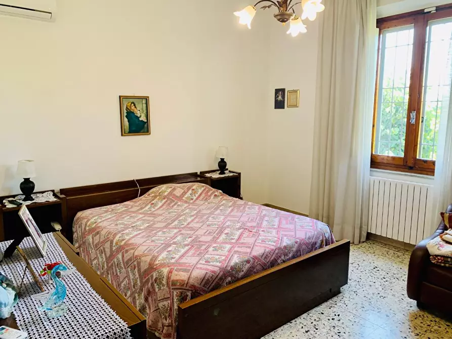 Immagine 48 di Villa in vendita  a Empoli