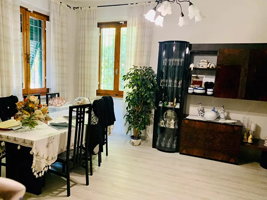 Immagine 42 di Villa in vendita  a Empoli