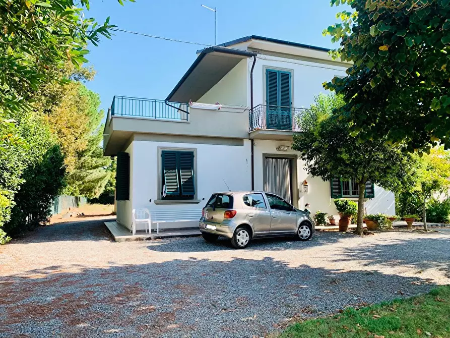 Immagine 34 di Villa in vendita  a Empoli