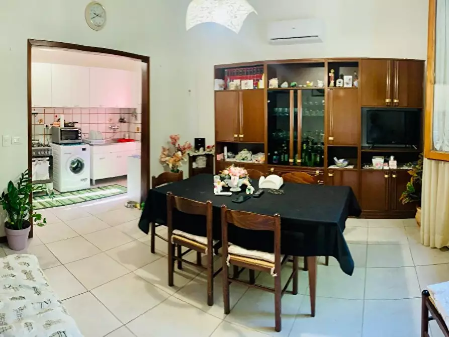 Immagine 18 di Villa in vendita  a Empoli