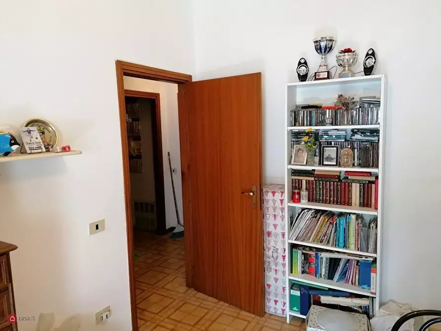 Immagine 17 di Appartamento in vendita  a Carrara