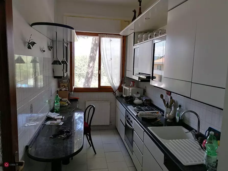 Immagine 14 di Appartamento in vendita  a Carrara