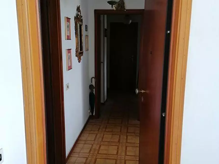 Immagine 25 di Appartamento in vendita  a Carrara