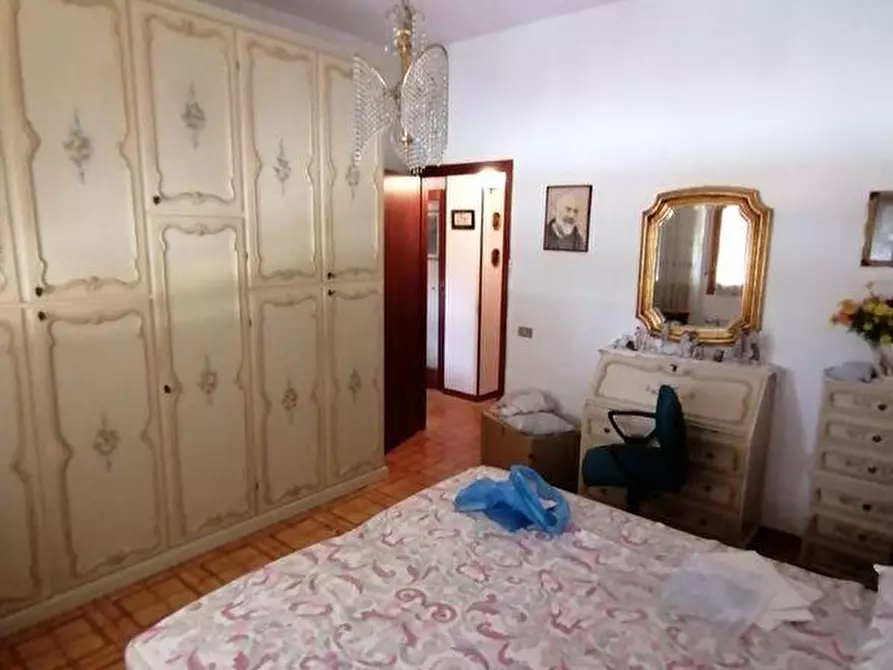 Immagine 23 di Appartamento in vendita  a Carrara