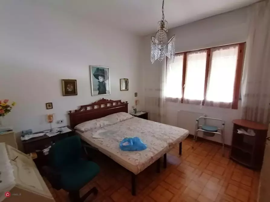 Immagine 19 di Appartamento in vendita  a Carrara