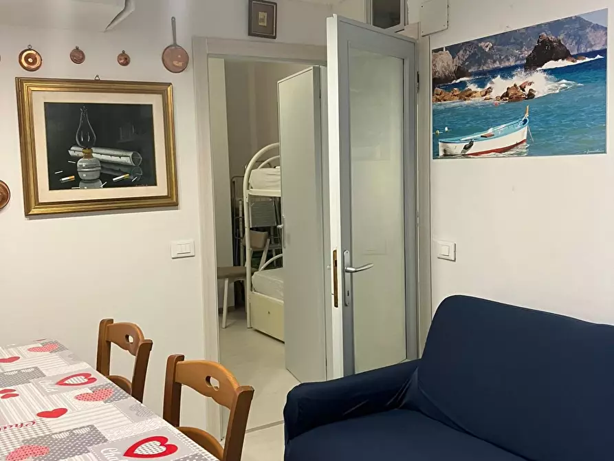 Immagine 10 di Appartamento in vendita  a Massa