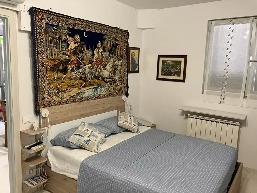 Immagine 8 di Appartamento in vendita  a Massa