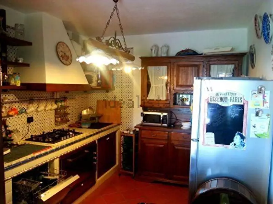 Immagine 12 di Casa semindipendente in vendita  a Fosdinovo