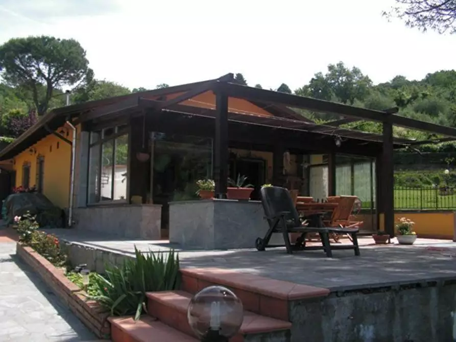 Immagine 2 di Casa semindipendente in vendita  a Fosdinovo