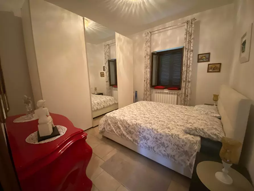 Immagine 10 di Appartamento in vendita  a Rosignano Marittimo