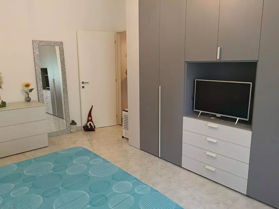 Immagine 22 di Appartamento in vendita  a Siena