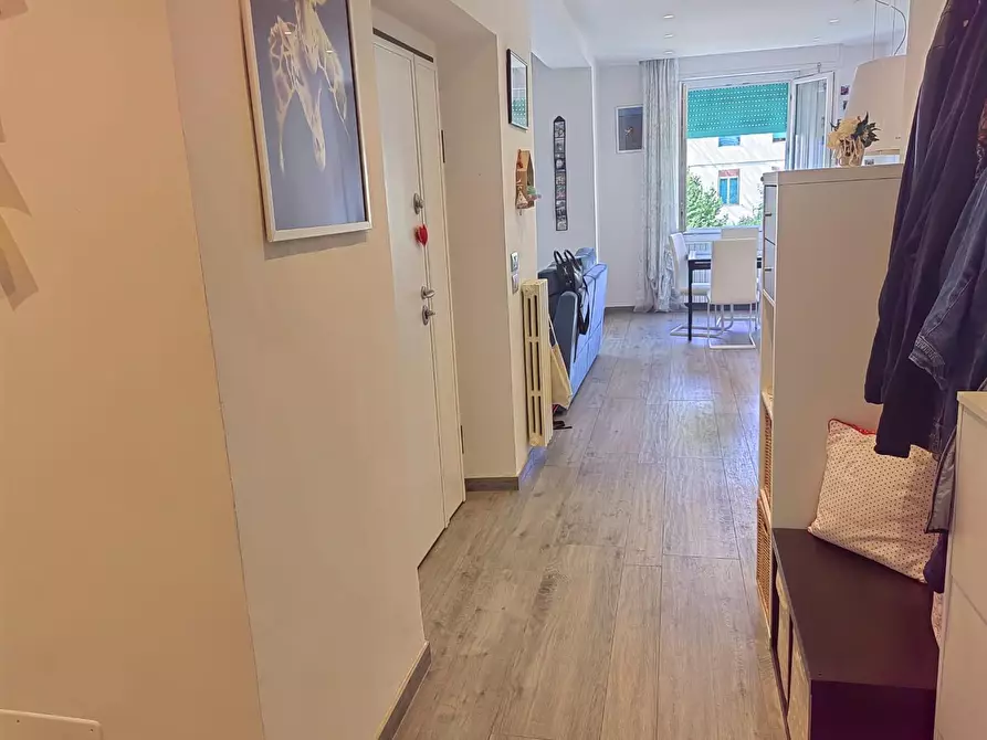 Immagine 4 di Appartamento in vendita  a Siena