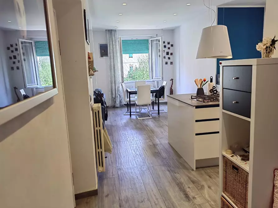 Immagine 5 di Appartamento in vendita  a Siena