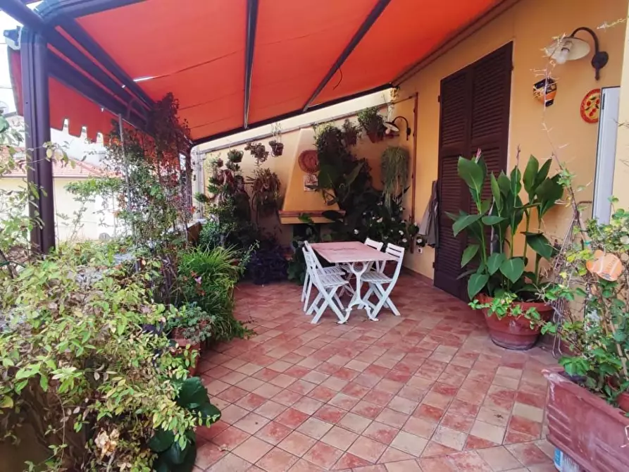 Immagine 4 di Terratetto in vendita  a Carrara