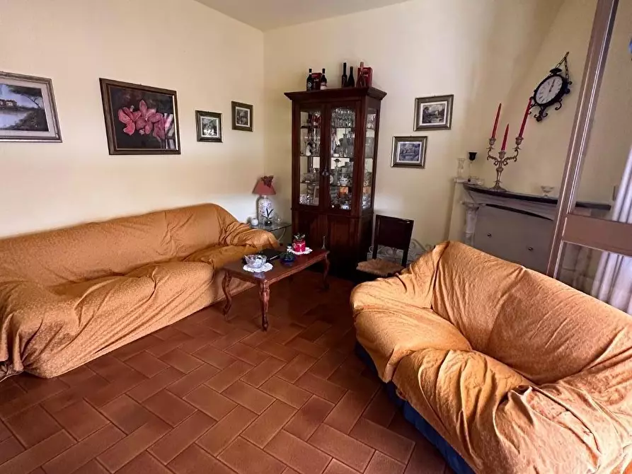 Immagine 6 di Villetta a schiera in vendita  a Massa