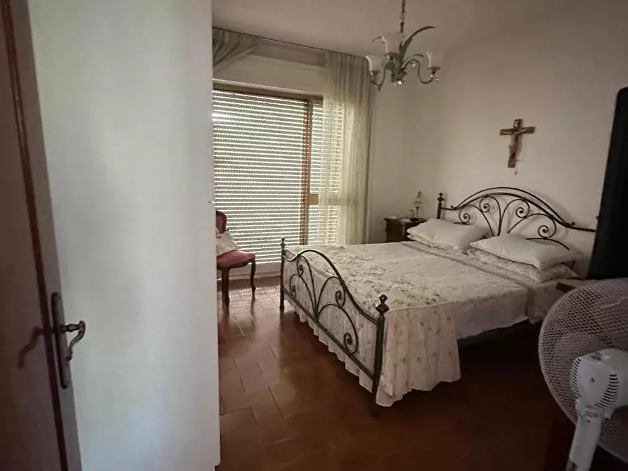 Immagine 13 di Villetta a schiera in vendita  a Massa