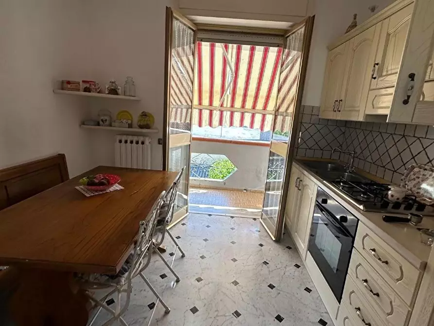 Immagine 8 di Villetta a schiera in vendita  a Massa