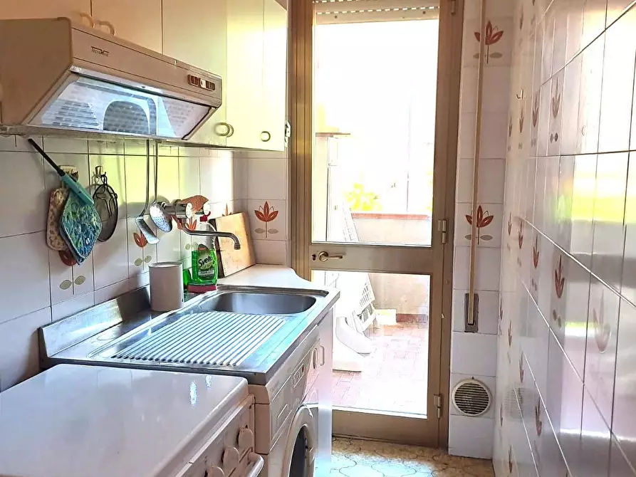 Immagine 7 di Appartamento in vendita  a Massa