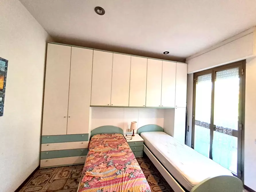 Immagine 11 di Appartamento in vendita  a Massa