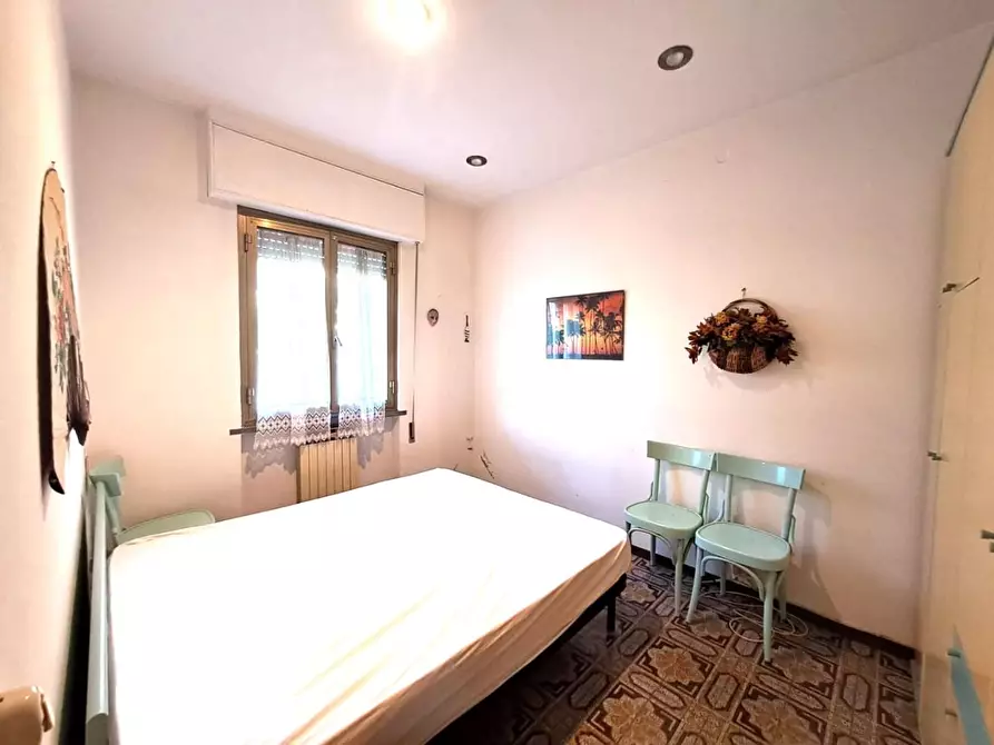 Immagine 10 di Appartamento in vendita  a Massa