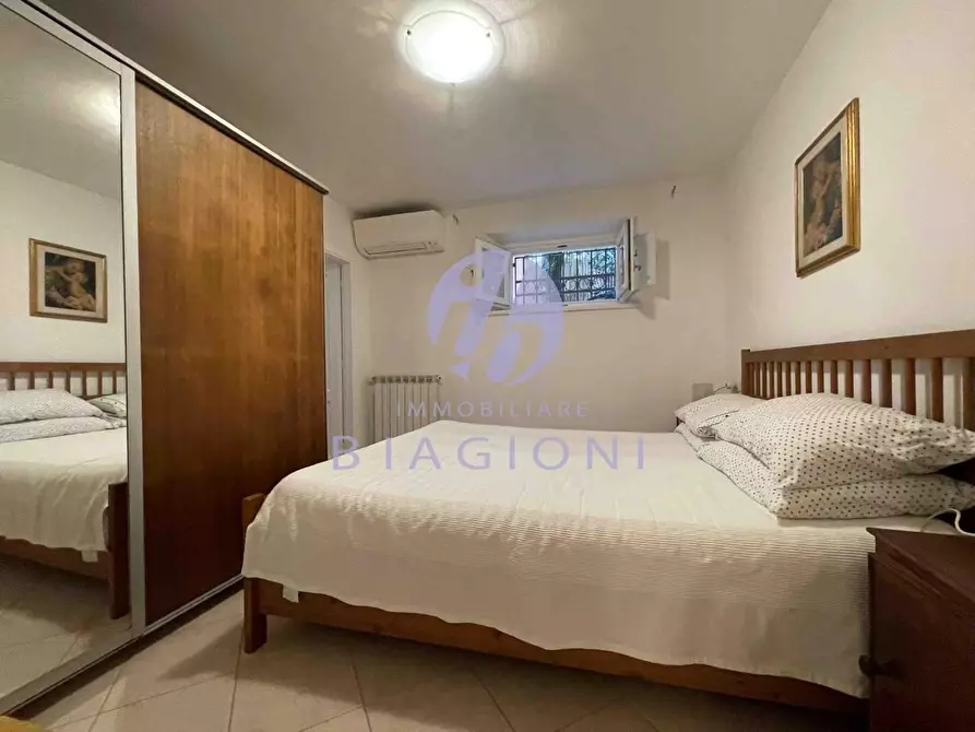 Immagine 18 di Casa bifamiliare in vendita  a Pietrasanta