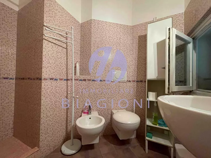 Immagine 11 di Casa bifamiliare in vendita  a Pietrasanta