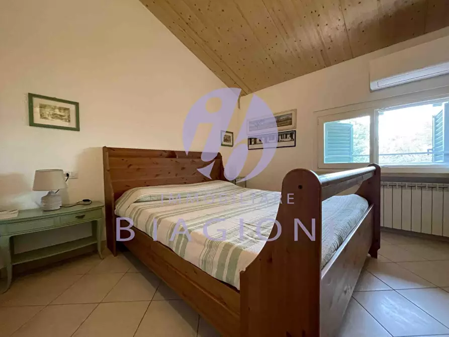 Immagine 13 di Casa bifamiliare in vendita  a Pietrasanta