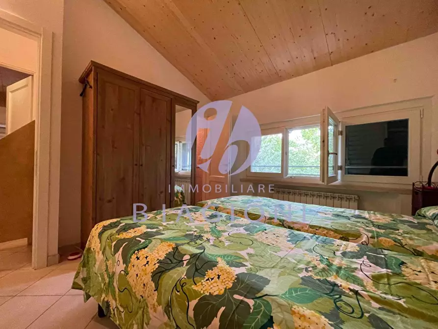 Immagine 9 di Casa bifamiliare in vendita  a Pietrasanta