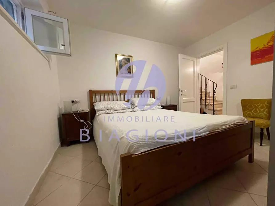 Immagine 15 di Casa bifamiliare in vendita  a Pietrasanta