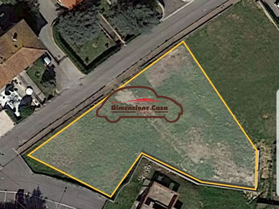 Immagine 6 di Terreno residenziale in vendita  a Capannori