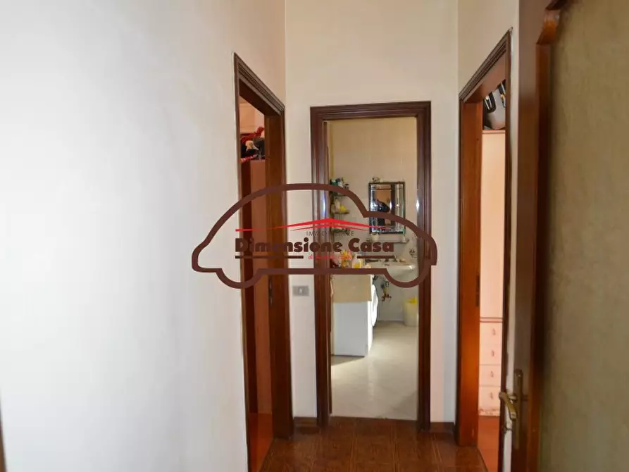 Immagine 6 di Appartamento in vendita  a Lucca