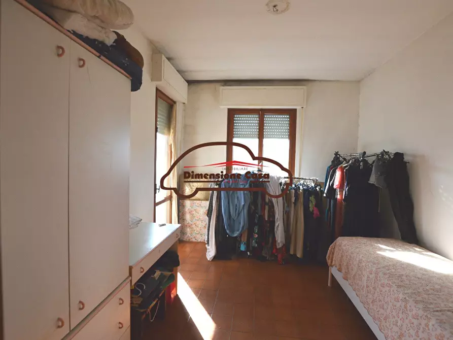 Immagine 9 di Appartamento in vendita  a Lucca