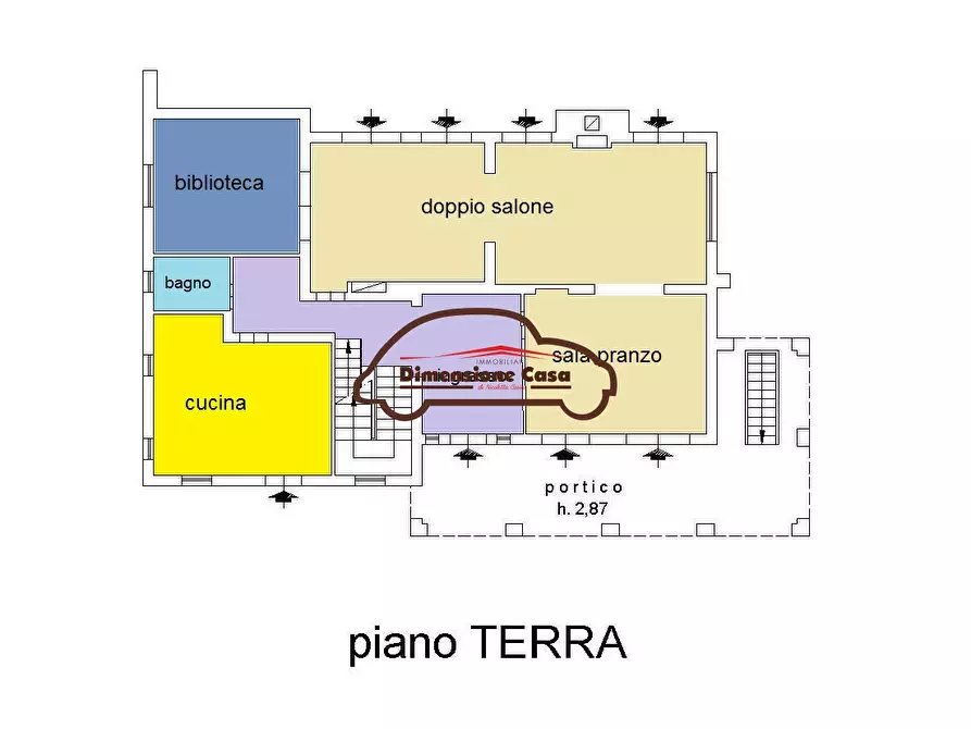 Immagine 23 di Villa in vendita  a Capannori