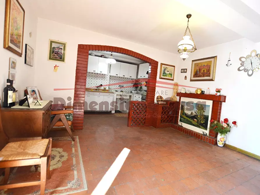 Immagine 5 di Porzione di casa in vendita  a Capannori