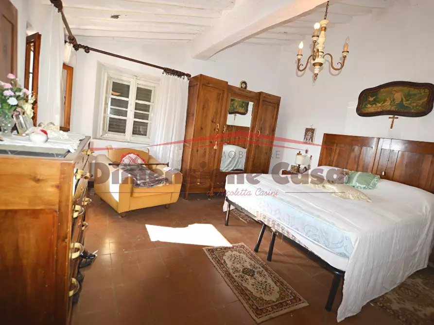 Immagine 11 di Porzione di casa in vendita  a Capannori