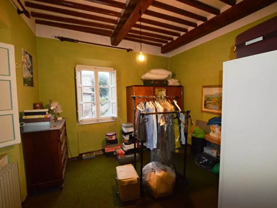 Immagine 8 di Villa in vendita  a Capannori